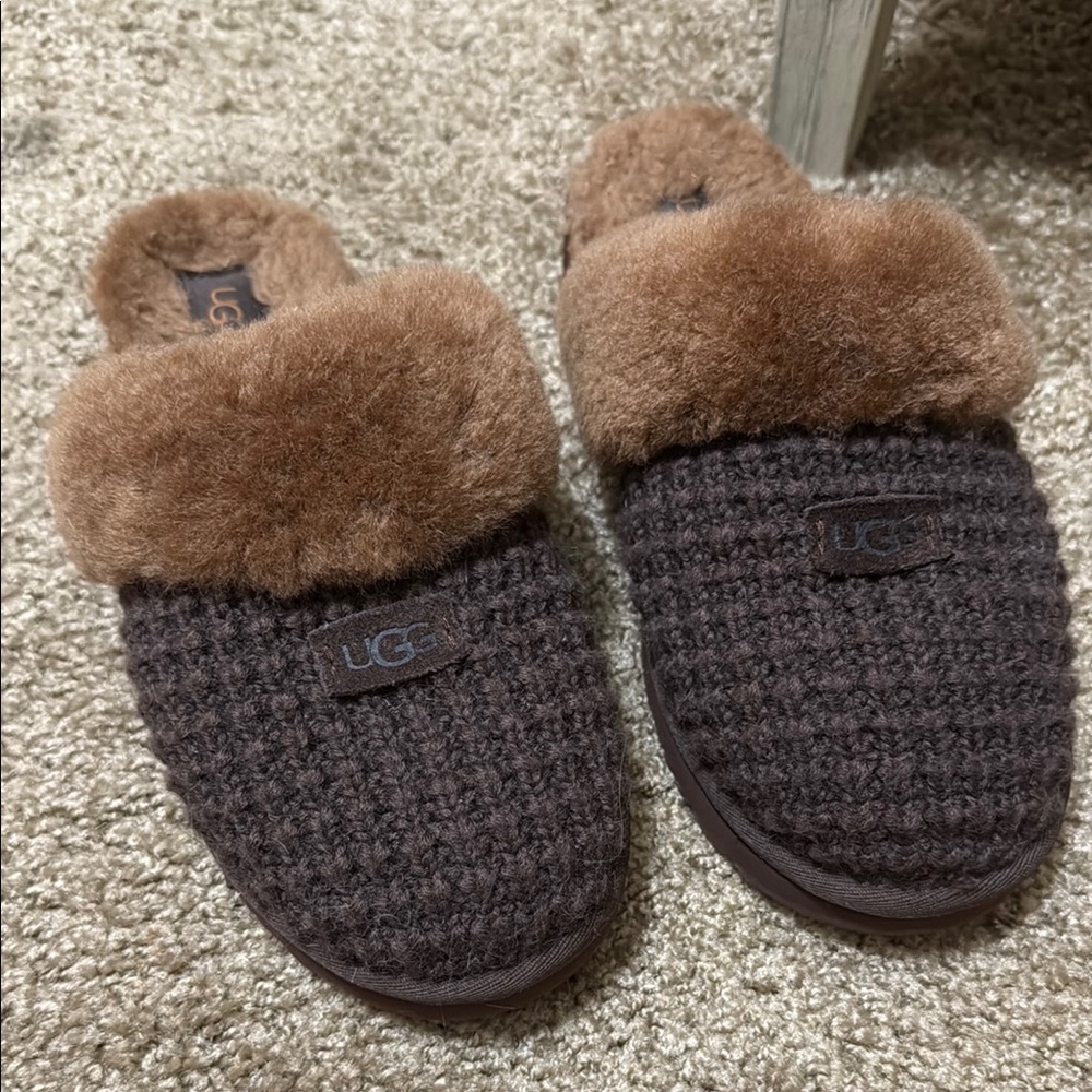 UGG Cozy Slipper Size 7 1/2